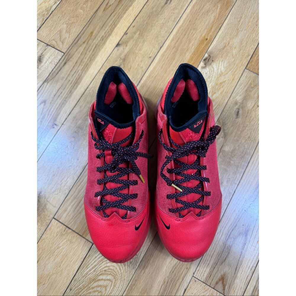 Nike React Red and Gold High Top Tennis Shoes Size 10